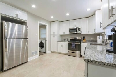 *The Comfy King Ranch*King Bed Suite*Fast Wi-Fi