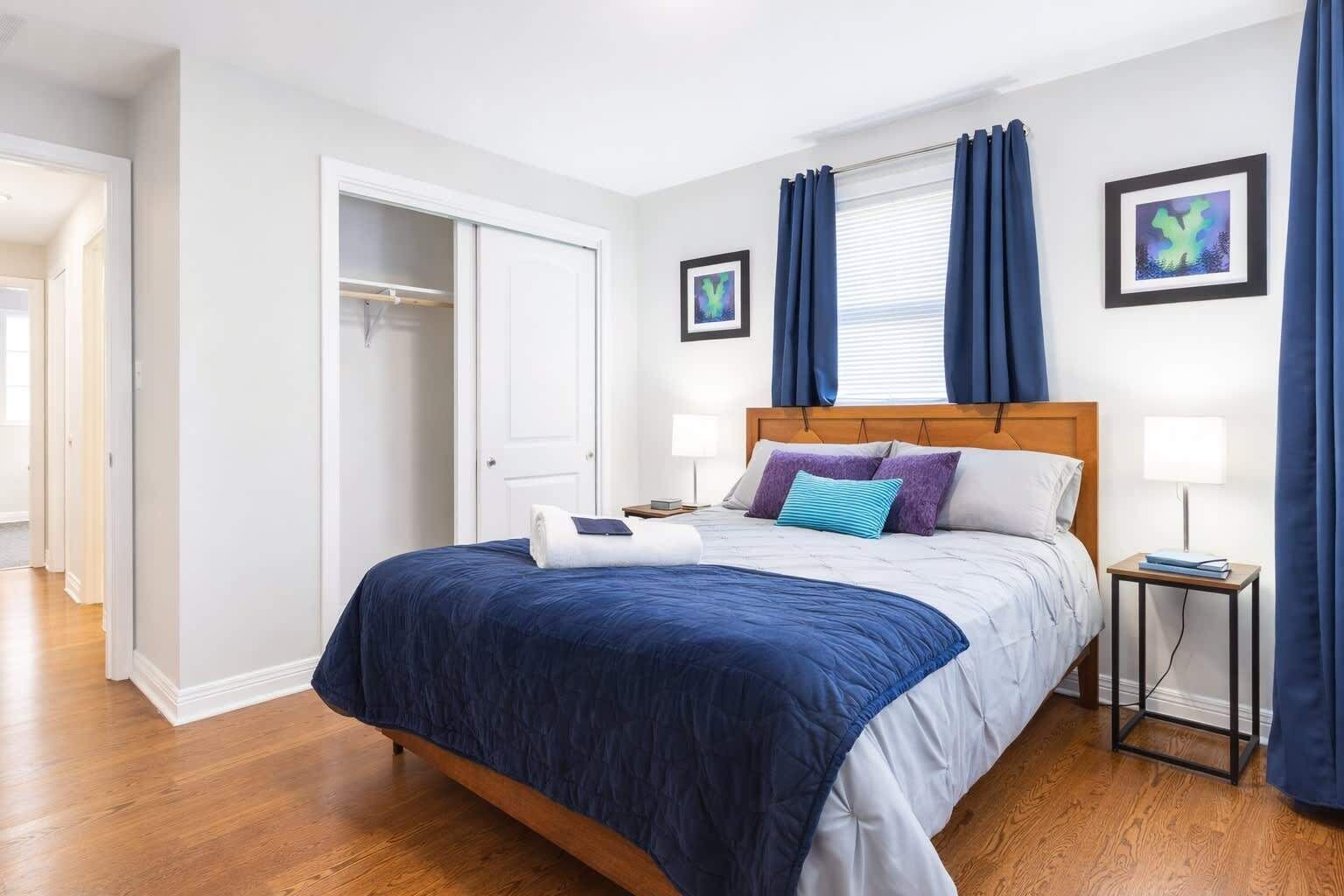 3 室のベッドルーム、アイロン / アイロン台、旅行用ベビーベッド、WiFi (無料)