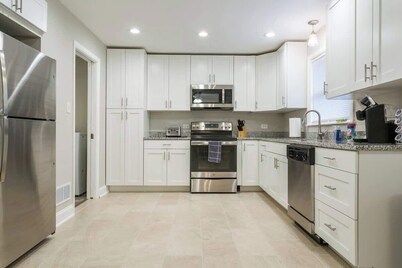 *The Comfy King Ranch*King Bed Suite*Fast Wi-Fi