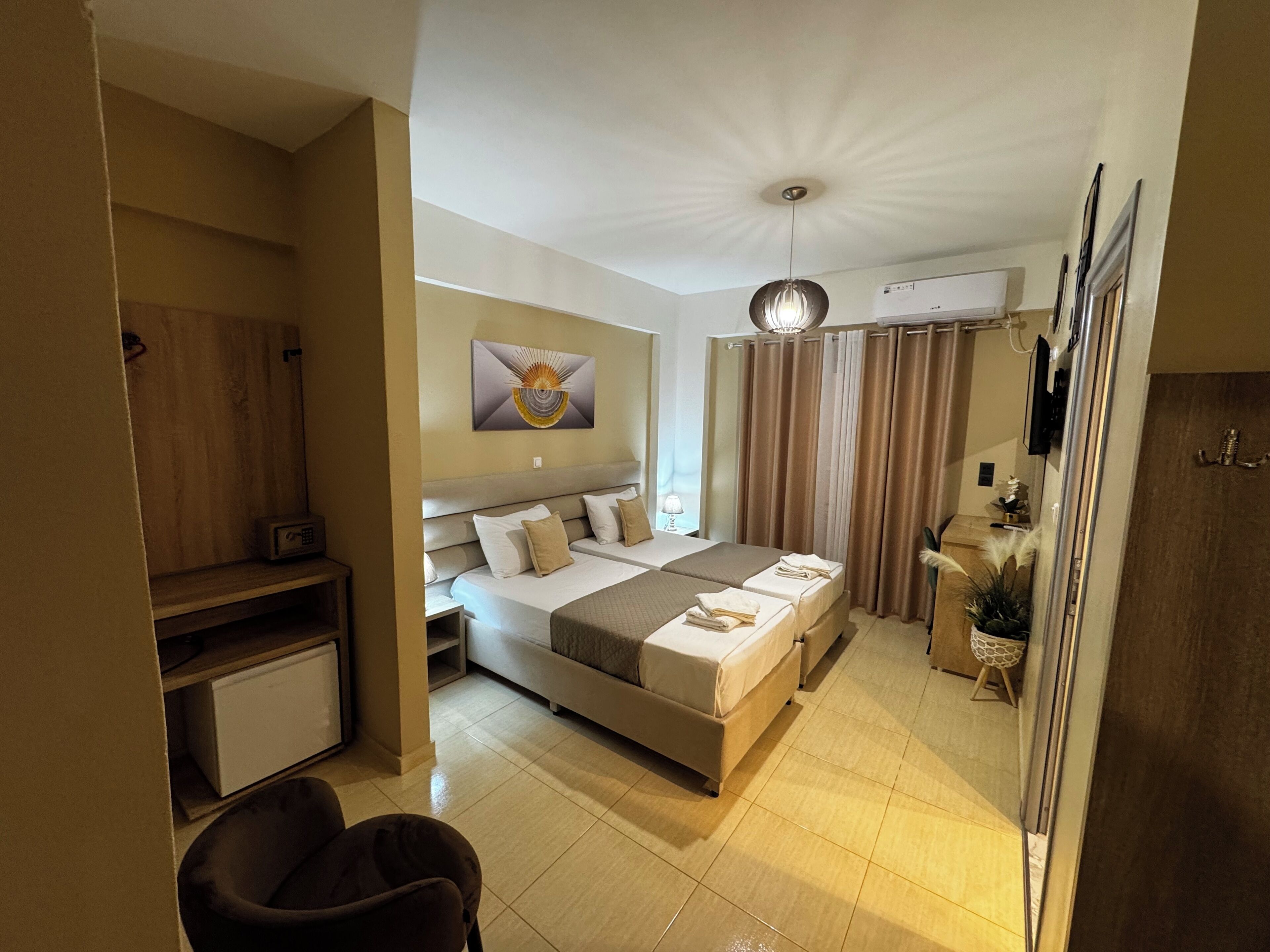 Chambre économique, 1 lit double ou 2 lits jumeaux | Literie fournie