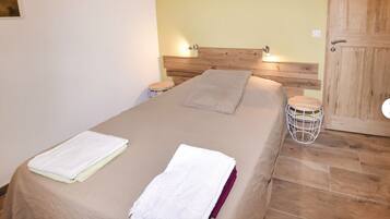 4 chambres, fer et planche Ă repasser, lit parapluie, Wi-Fi gratuit