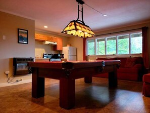 Interior - Pet Friendly! Elk Hill Retreat w/ Gorgeous Views (Banner Elk)