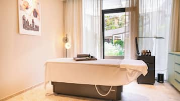 Sale per trattamenti di coppia, sauna, vasca idromassaggio, bagno turco