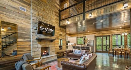 Shuffleboard | Firepit | Hot Tub | Sleeps 14