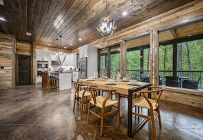Dining - Shuffleboard | Firepit | Hot Tub | Sleeps 14 (Broken Bow)