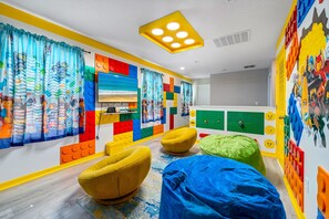 Children’s area - Sleeps 17 | Pool + Game Room | Steps to Solara Resort (Kissimmee)