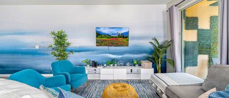 Een smart-tv, videogames, boeken en een filmbibliotheek