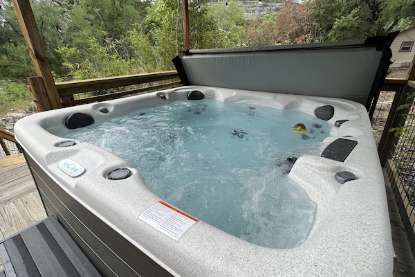 Bain à remous extérieur