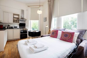 1 bedroom, WiFi, bed sheets