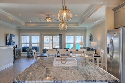 Shell Yeah! Amazing Updates, Ocean/Bay Views, Hot Tub, Elevator, Community Pool