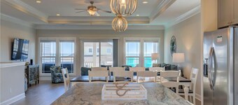 Shell Yeah! Amazing Updates, Ocean/Bay Views, Hot Tub, Elevator, Community Pool