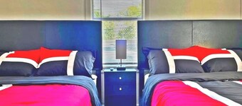 ♥ Charming entire house 5min walking to the BLVD ♥