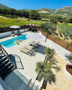 House | Pool