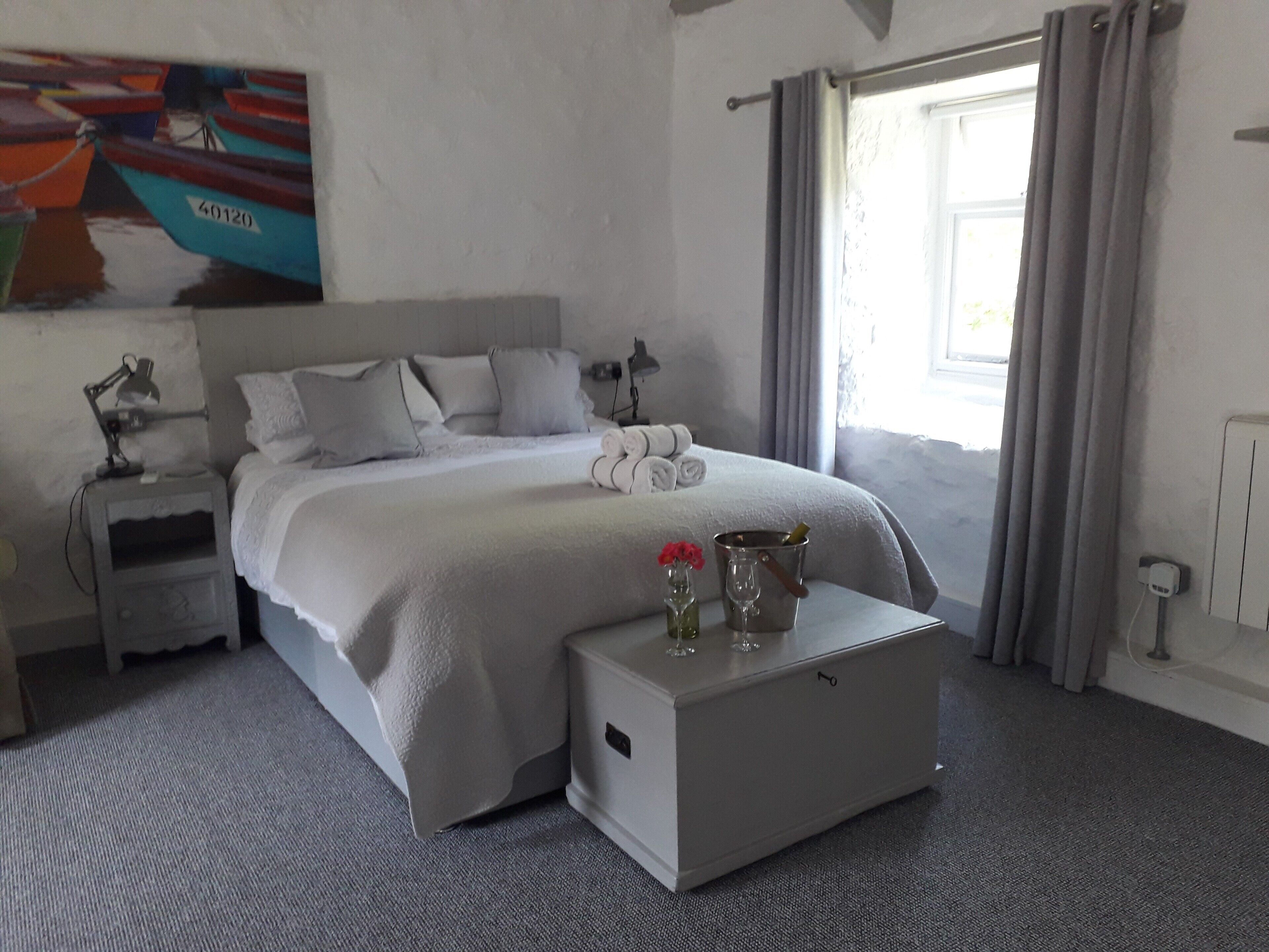 1 bedroom, iron/ironing board, travel cot, free WiFi