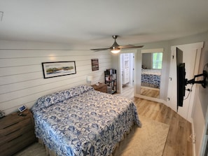 1 bedroom, desk, iron/ironing board, free WiFi