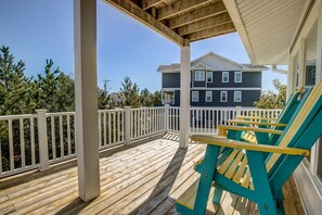 Terrace/patio - Moore Like It | 140 ft to the beach | Private Pool (Virginia Beach)