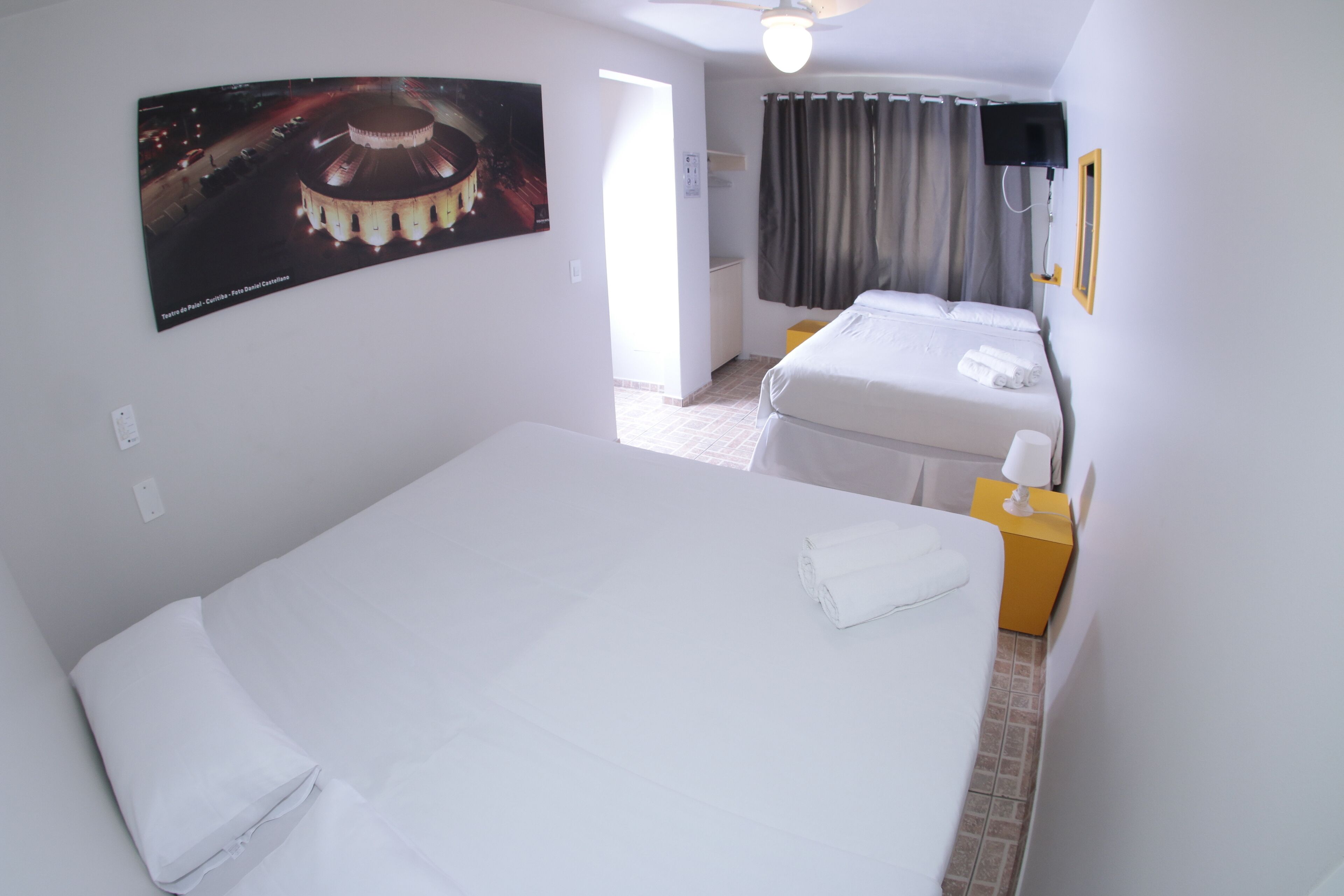 Foto - Esquina Batel - Hotel Econômico