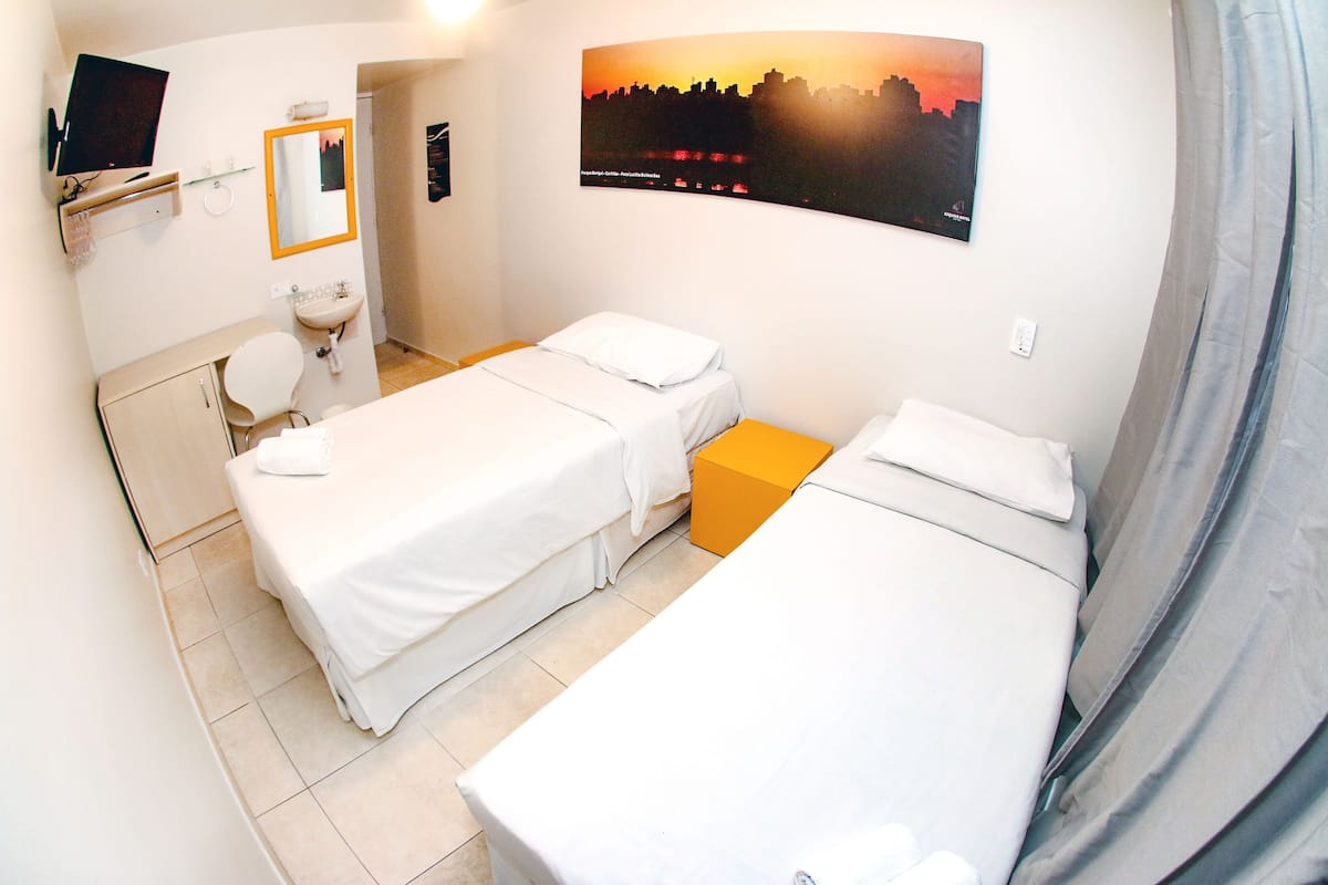 Economy Room | In-room safe, travel cot, free WiFi, bed sheets