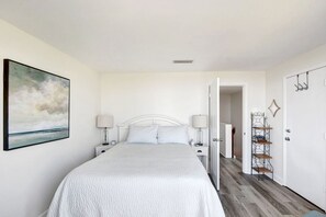 2 chambres, fer et planche à repasser, lit parapluie, Wi-Fi gratuit
