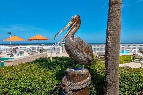 Direct Oceanfront Condo Ground Floor Steps to Sand and Pools