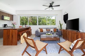 Smart TV, stereo - New Penthouse. Gym,pools in Tulum´s best location (Tulum)