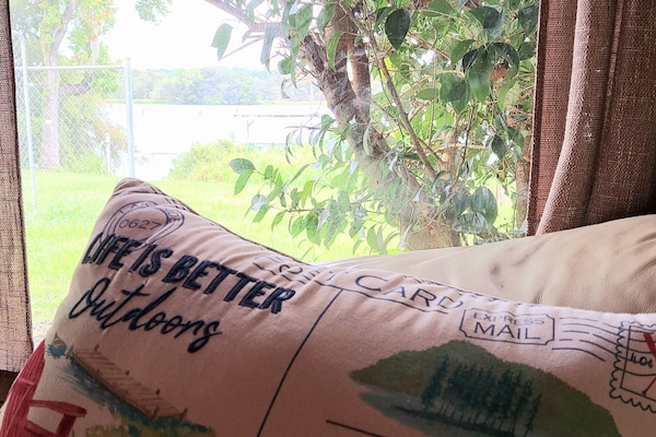 Enjoying the view & quiet of Spring Creek Channel