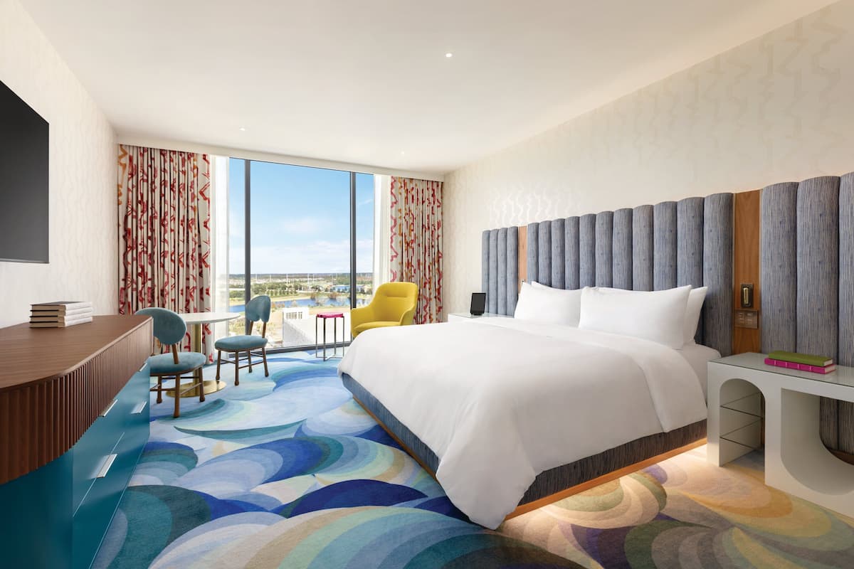 Room (WellTech By Wave) | 1 bedroom, hypo-allergenic bedding, in-room safe, individually decorated