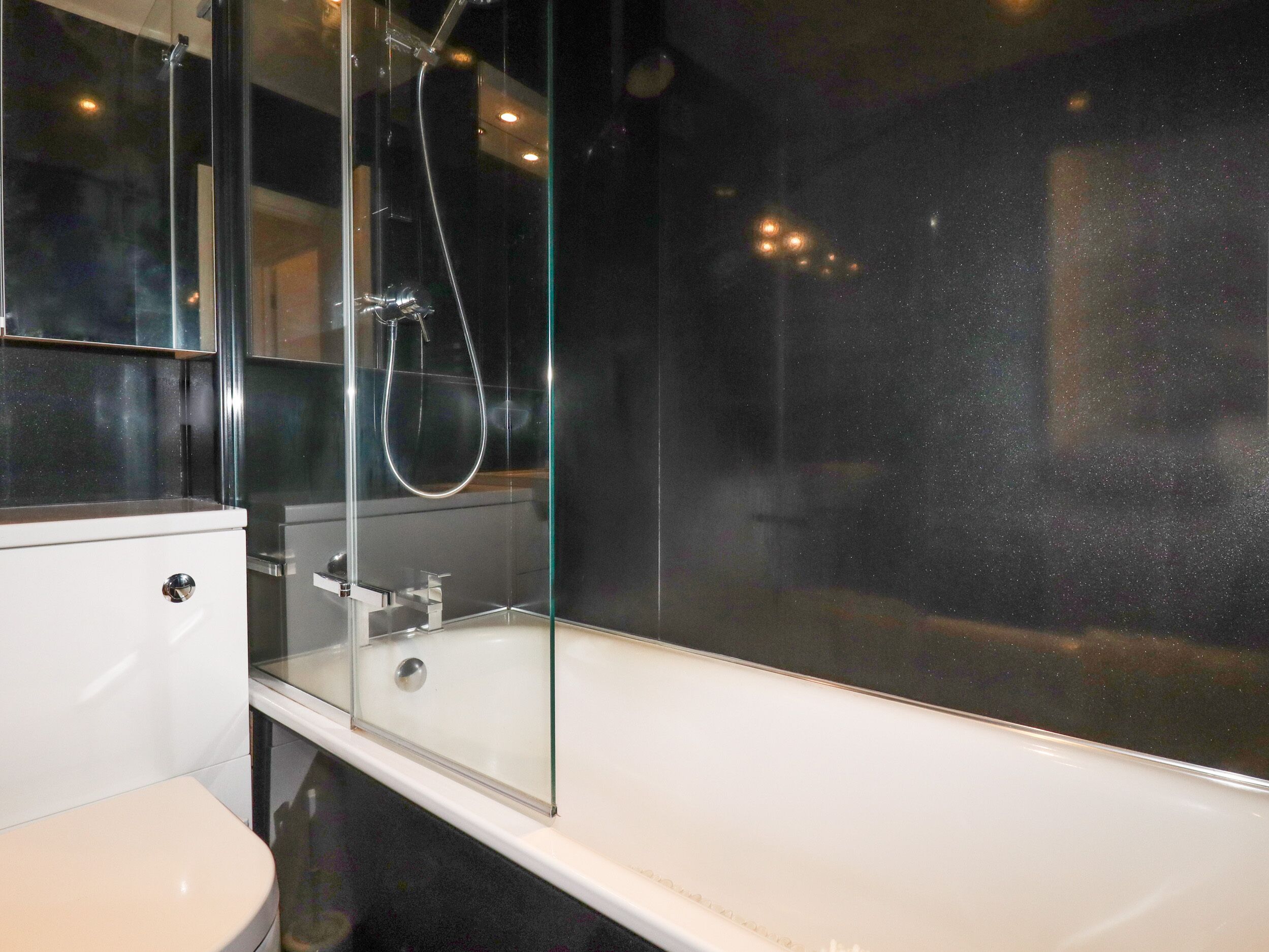 Cottage | Bathroom