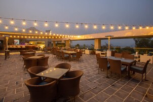 3 间餐厅，供应早餐