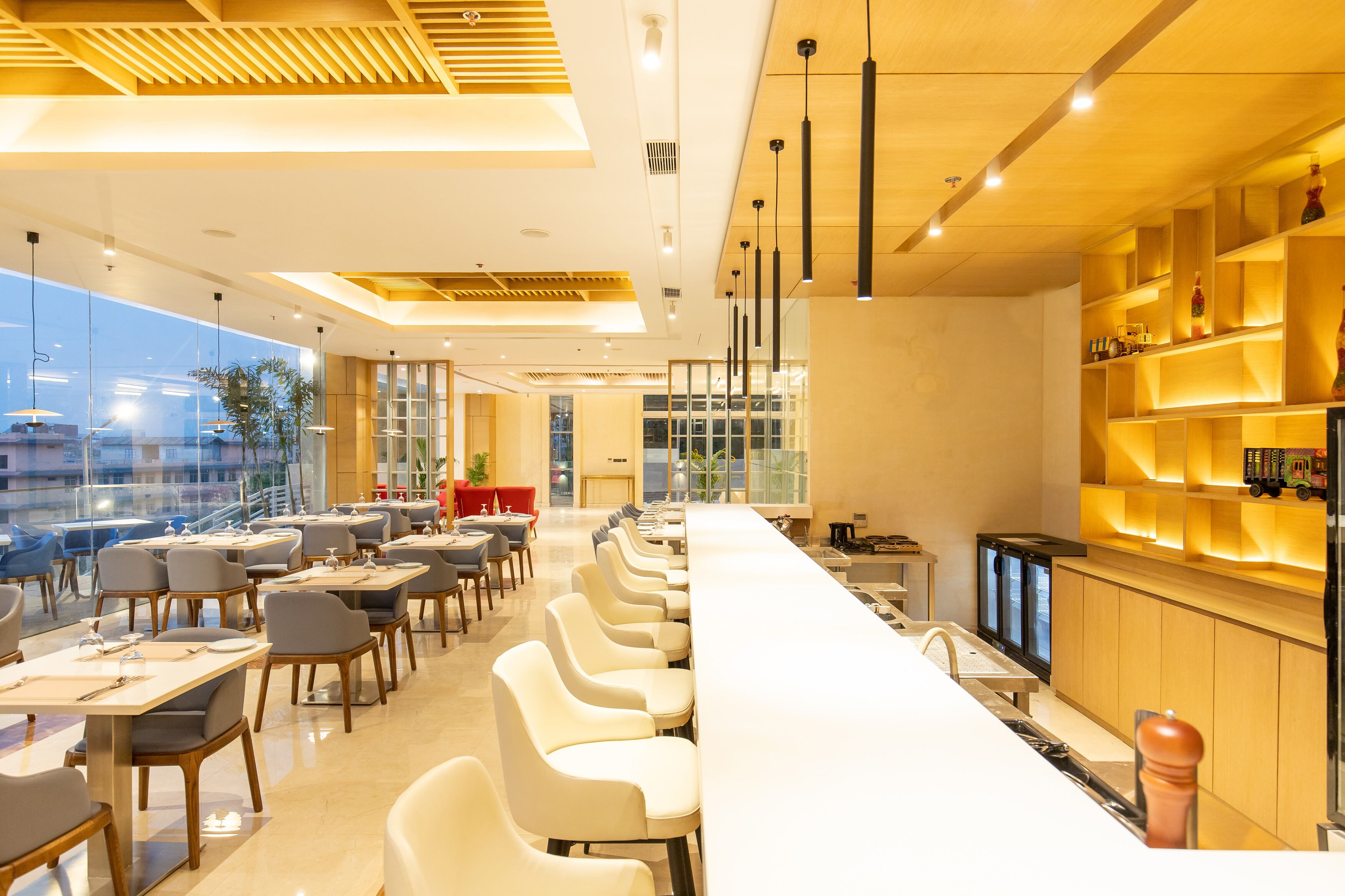 3 restaurants servant le petit déjeuner