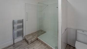 Nhà, có phòng tắm riêng | Phòng tắm