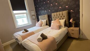 Nhà, có phòng tắm riêng | 5 phòng ngủ