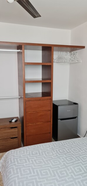 3 chambres, fer et planche à repasser, Wi-Fi gratuit