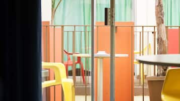 Camera Basic | Cassaforte in camera, ferro/asse da stiro, Wi-Fi gratuito, lenzuola