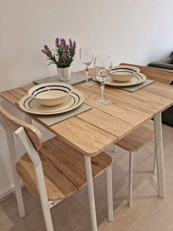 Apartment, Private Bathroom | Restaurant - 360 Serviced Accommodations - Waterfront Retreat - Modern Apartment (Burnham-on-Crouch)