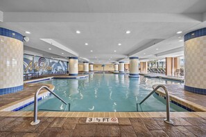 Piscina interna, piscina aquecida