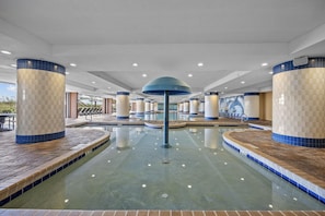 Piscine intérieure, piscine chauffée