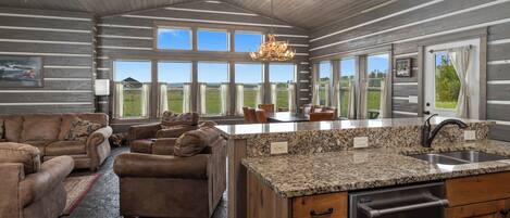 Smart-TV, Kamin, Tischfußball