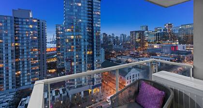 Waterview Bright AC condo in vancouver 6 guests free parking