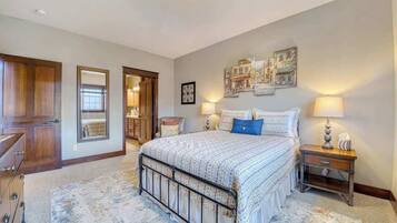 2 bedrooms, iron/ironing board, travel crib, free WiFi