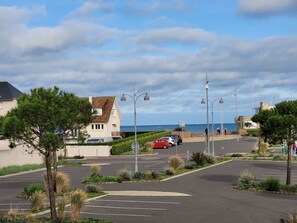 Property grounds - Le Patio in Juno Beach, 100 m from the sea - Parking - Wifi - Cos (Courseulles-sur-Mer)