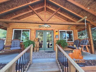 Romantic Cozy (heated/AC) clean cabin near Ohio side Pymatuning Lake