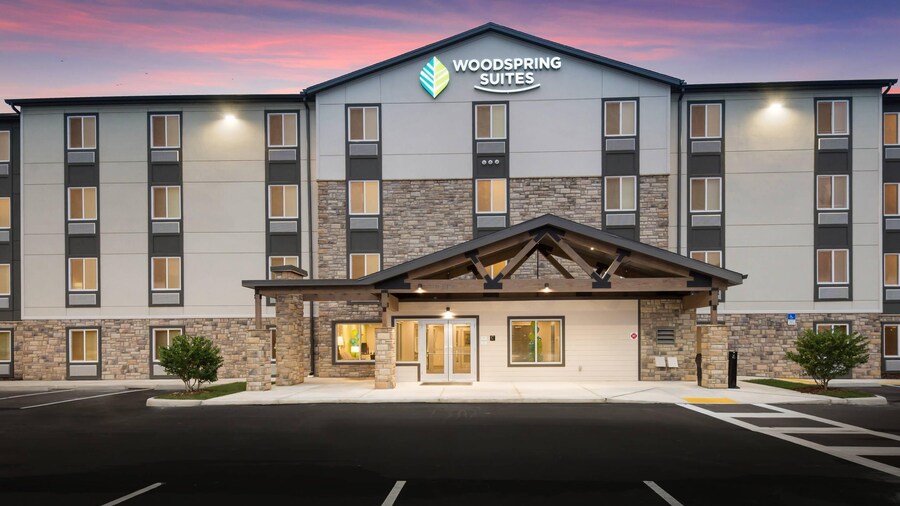 WoodSpring Suites Tampa Airport North Veterans Expressway