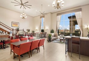 Desayuno continental incluido todos los días 