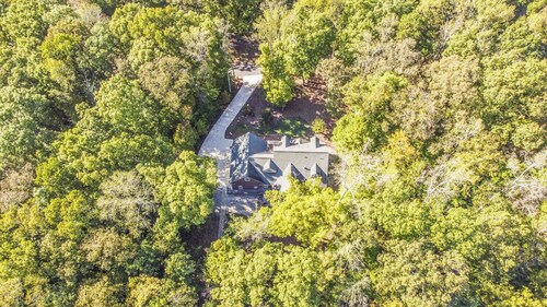 "A Place To Land" on WATTS BAR LAKE with a PRIVATE BOAT DOCK!