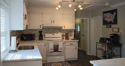 Beautiful Home At Downtown Apex