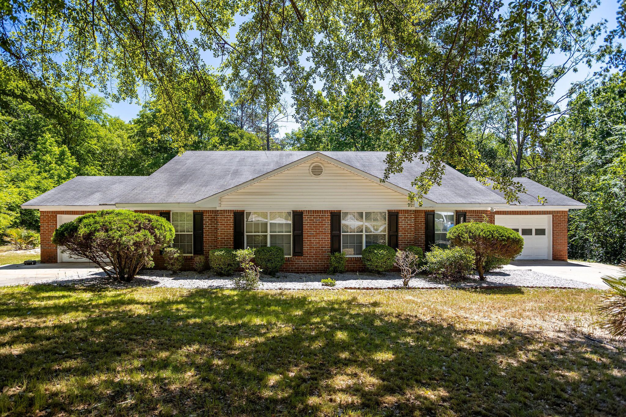 Beautiful Townhouse Near Shaw AFB