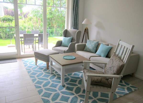 TV - Kavelweg 13 Whg. 2 "Kavella" - beautiful vacation apartment in an exclusive (Zingst)