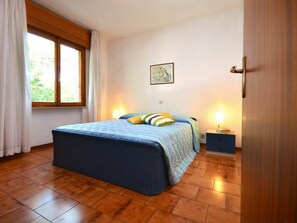 3 Schlafzimmer, Reisekinderbett, Bettwäsche