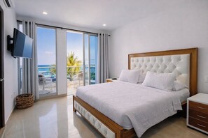 7 bedrooms, in-room safe, iron/ironing board, free WiFi - exclusive beach mansion (La Boquilla)